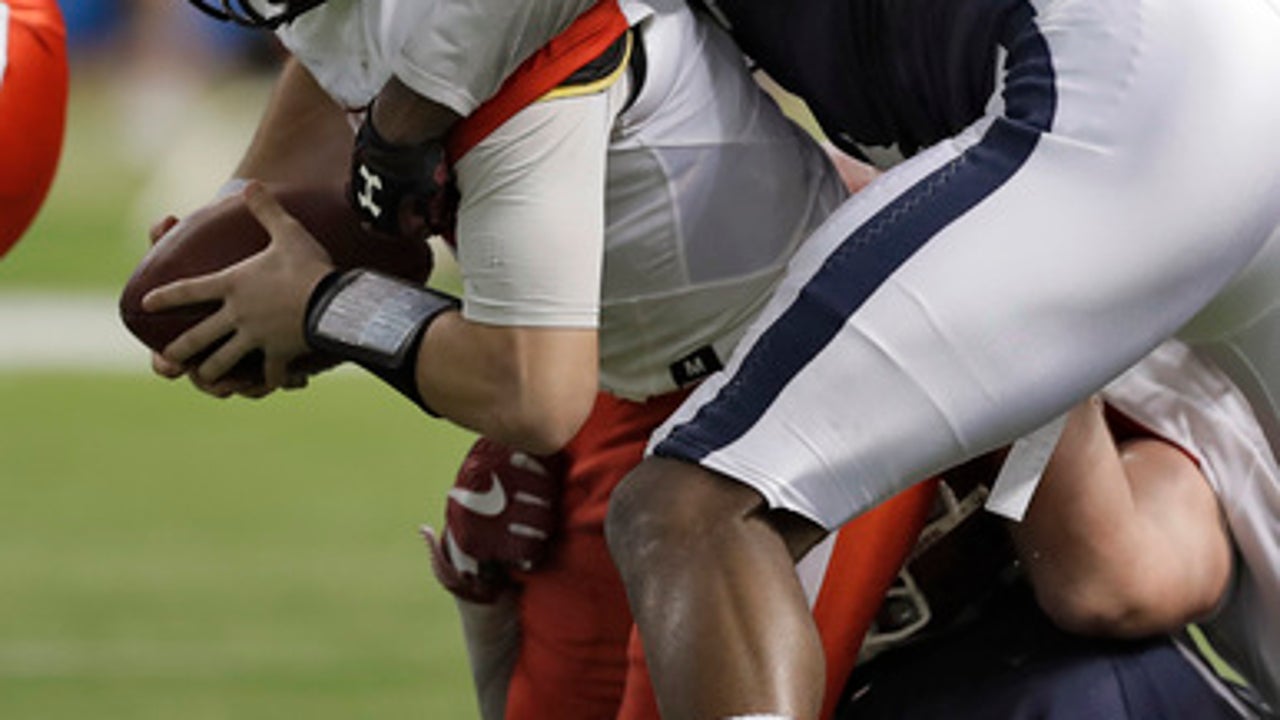 McGuire scores Shrine game's only TD, West tops East 10-3